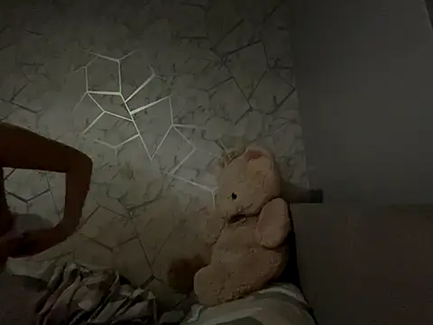 rosie-hipstergal online show from 30, 11, 2025