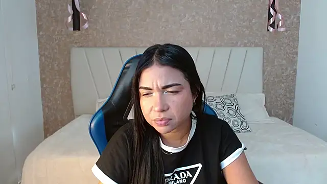 AliceSmity  online show from 1, 12, 2025