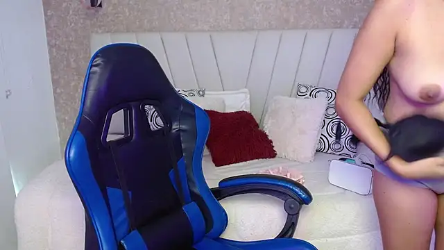 AliceSmity  online show from 19, 1, 2026