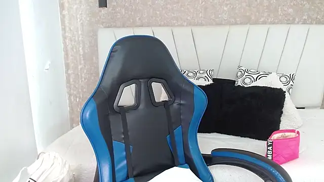 AliceSmity  online show from 27, 3, 2026