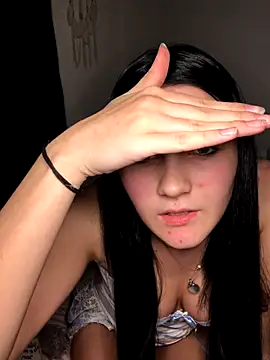 Snapshot of KirbyEarlss chatting on 2, 11, 2025 KirbyEarlss online show from 2, 11, 2025