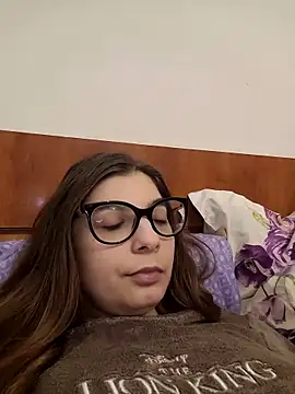 sweetbabygirlforyou online show from 2, 12, 2025