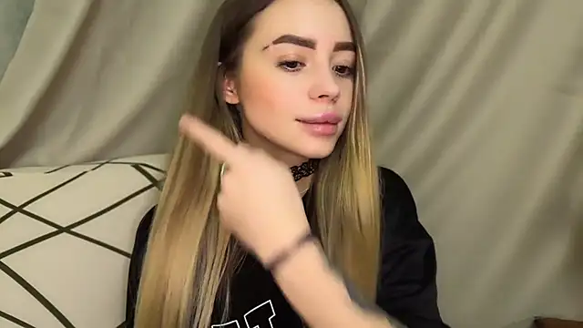 stellarblush online show from 9, 11, 2025