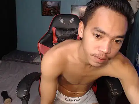 slimraz02 online show from 6, 1, 2026