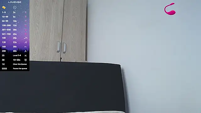 Kesha rosse  online show from 13, 4, 2026