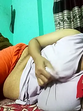 Snapshot of Chadni19 chatting on 12, 4, 2026 Chadni19 online show from 12, 4, 2026