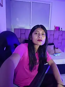 Snapshot of YeseniaRodriguez3 chatting on 13, 5, 2026 YeseniaRodriguez3 online show from 13, 5, 2026