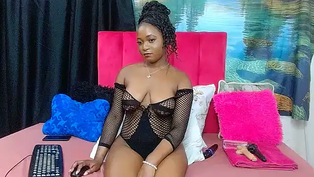 Lisa-001 online show from 5, 4, 2026