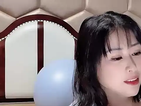 yaoyao22678 online show from 17, 7, 2026