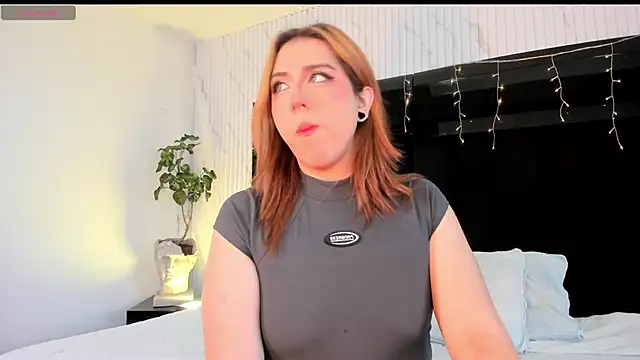 JanneBlossom  online show from 5, 2, 2026