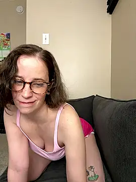 CreamedKitten online show from 9, 1, 2026