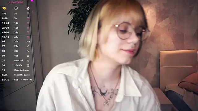 KellePourier online show from 14, 2, 2026