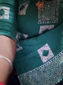 CUTE-GIRL-1 online show from 5, 12, 2025