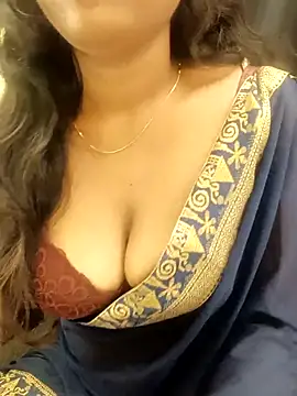 menaxi-baby7 online show from 18, 11, 2025