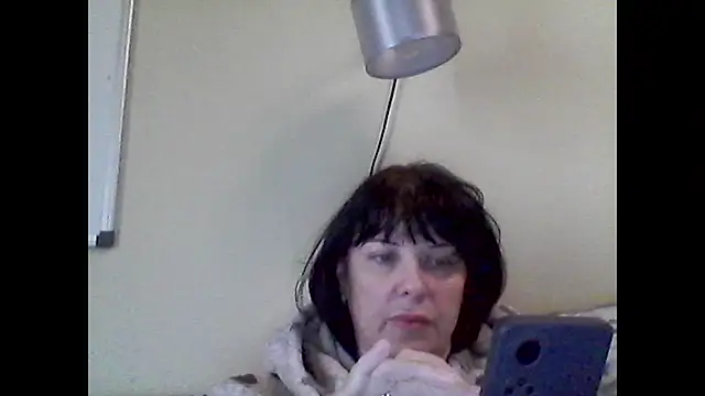 Snapshot of Viknika chatting on 4, 11, 2025 Viknika online show from 4, 11, 2025