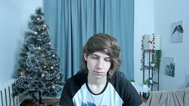 AvenGlow online show from 18, 12, 2025