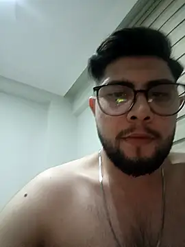 Mstfaavan64 online show from 14, 4, 2026