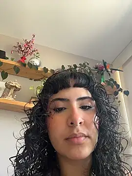 SugarTroubl33 online show from 6, 7, 2026