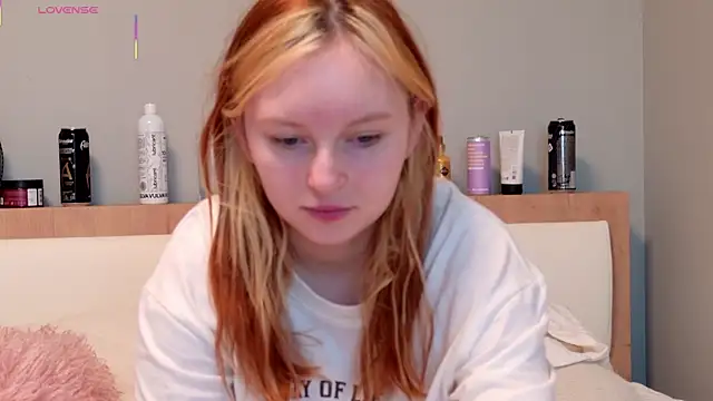 Snapshot of AngelWisee chatting on 7, 8, 2026 AngelWisee online show from 7, 8, 2026