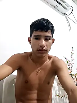 Snapshot of damian_fort1 chatting on 29, 10, 2025 damian fort1 online show from 29, 10, 2025