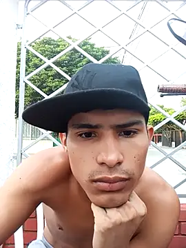 Snapshot of damian_fort1 chatting on 30, 10, 2025 damian fort1 online show from 30, 10, 2025