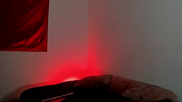 Snapshot of damian_fort1 chatting on 6, 11, 2025 damian fort1 online show from 6, 11, 2025