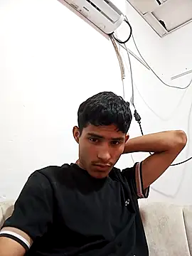 Snapshot of damian_fort1 chatting on 2, 12, 2025 damian fort1 online show from 2, 12, 2025