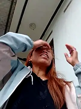 Snapshot of bella-la chatting on 28, 2, 2026 bella-la online show from 28, 2, 2026