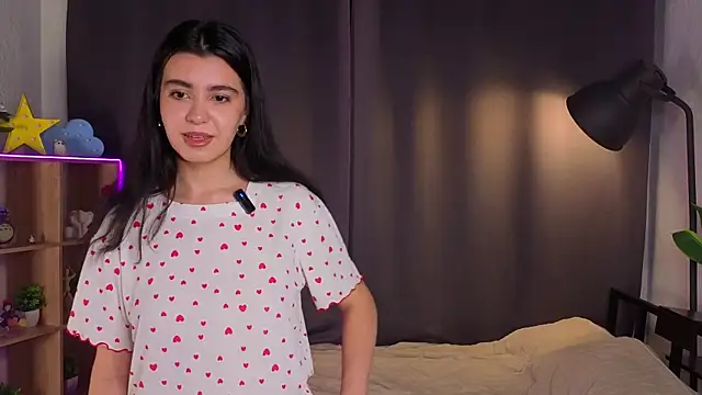 Snapshot of GemmaGlory chatting on 28, 10, 2025 GemmaGlory online show from 28, 10, 2025