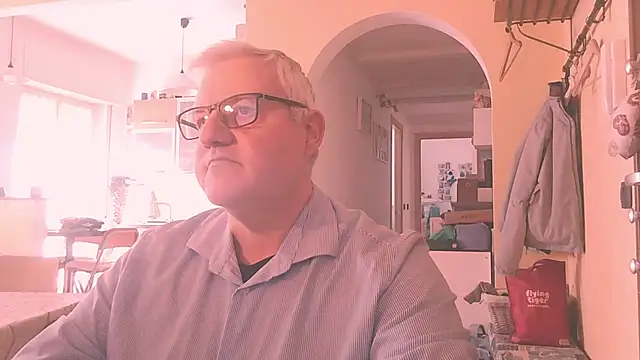 Snapshot of Diegoriv71 chatting on 1, 2, 2026 Diegoriv71 online show from 1, 2, 2026