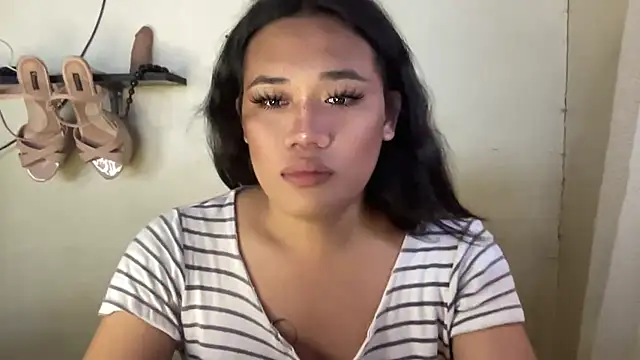 untouchable mia online show from 21, 12, 2025