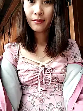 Em xinh01 online show from 5, 11, 2025