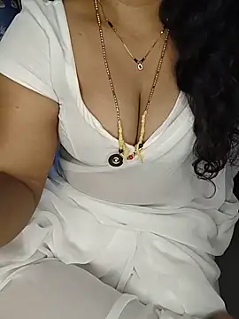 Snapshot of shreyareddy99 chatting on 16, 5, 2026 shreyareddy99 online show from 16, 5, 2026
