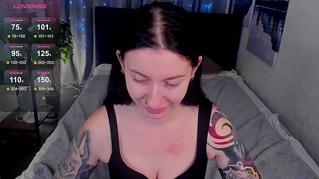 Snapshot of Lilit_Palmer chatting on 28, 10, 2025 Lilit Palmer online show from 28, 10, 2025