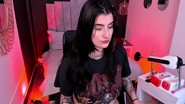 mia jagger online show from 7, 3, 2026