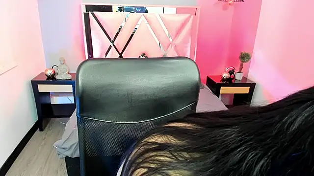 mia jagger online show from 16, 7, 2026