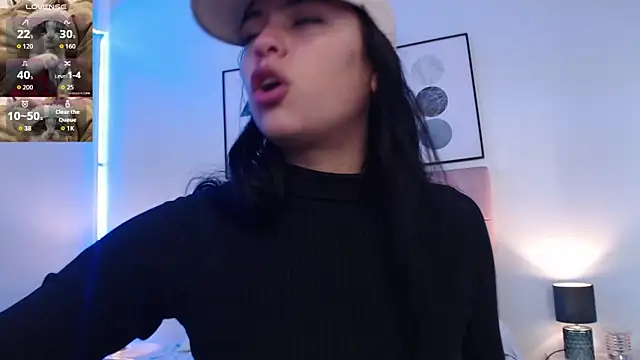 KikiVelvet online show from 22, 11, 2025