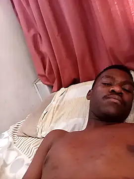 Snapshot of dzicky33 chatting on 28, 10, 2025 dzicky33 online show from 28, 10, 2025