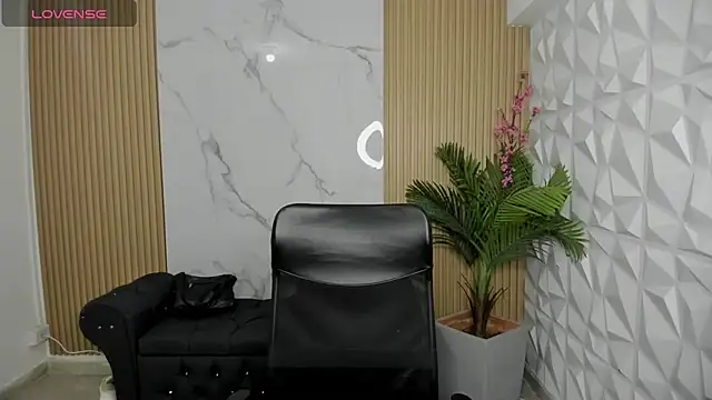 Samantharoseee  online show from 19, 12, 2025