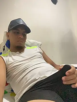 Snapshot of MichaManu7 chatting on 7, 11, 2025 MichaManu7 online show from 7, 11, 2025