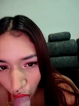 Snapshot of Sophie_tomsonp chatting on 28, 10, 2025 Sophie tomsonp online show from 28, 10, 2025