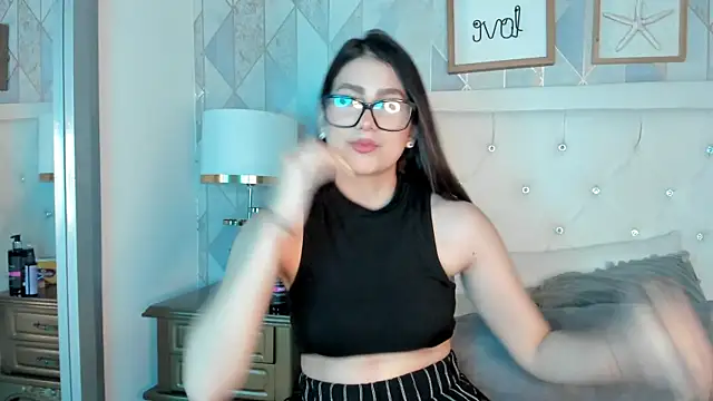 scarlett thompson 7 online show from 4, 11, 2025