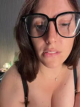 Snapshot of MysteryGirl__ chatting on 29, 5, 2026 MysteryGirl online show from 29, 5, 2026