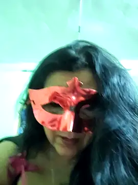 Snapshot of LOVE__RANI chatting on 14, 4, 2026 LOVE RANI online show from 14, 4, 2026