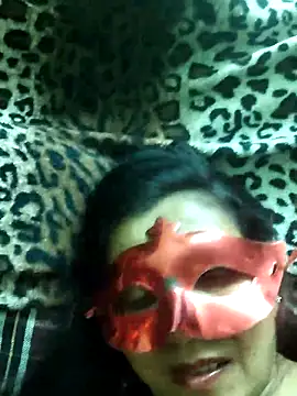 Snapshot of LOVE__RANI chatting on 23, 4, 2026 LOVE RANI online show from 23, 4, 2026
