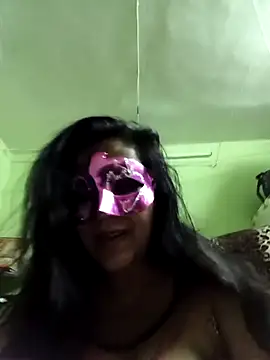 Snapshot of LOVE__RANI chatting on 20, 5, 2026 LOVE RANI online show from 20, 5, 2026