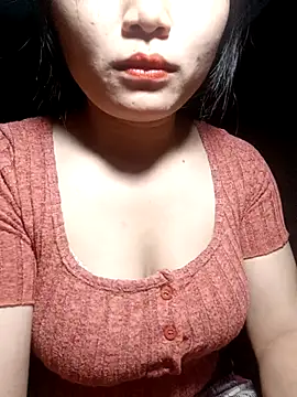 Snapshot of yoyo-mi chatting on 30, 10, 2025 yoyo-mi online show from 30, 10, 2025