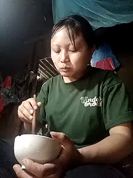 yoyo-mi online show from 9, 11, 2025