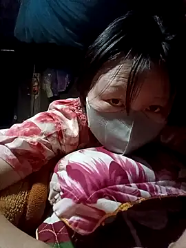 yoyo-mi online show from 10, 11, 2025