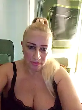 Esenia505 online show from 3, 12, 2025